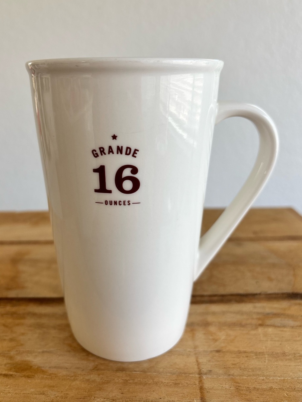 Starbucks 2010 Grande Coffee Mug 16 oz White Tall Ceramic Latte Tea Cup vintage
